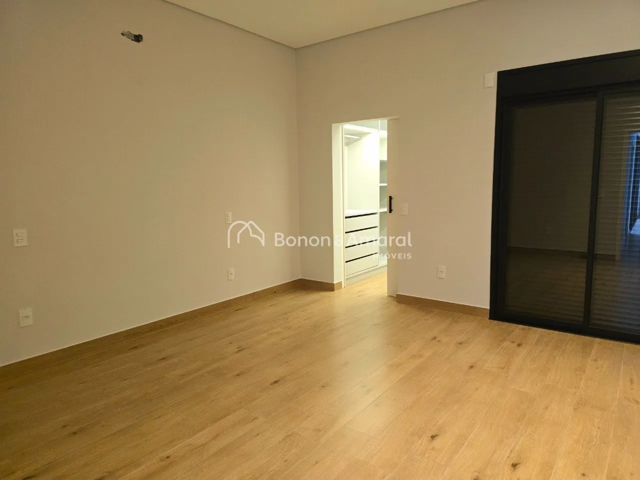 Imagem Casa à venda com 3 quartos ( 3 suítes + escritório) no Condomínio Santorini, Parqur Brasil 500, Paulínia
