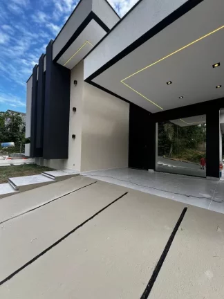 Imagem Casa nova em Alto Padrão, no condomínio Reserva do Parque , no bairro Ponta Negra , com 3 suítes e piscina com hidromassagem, aceita Financiamento