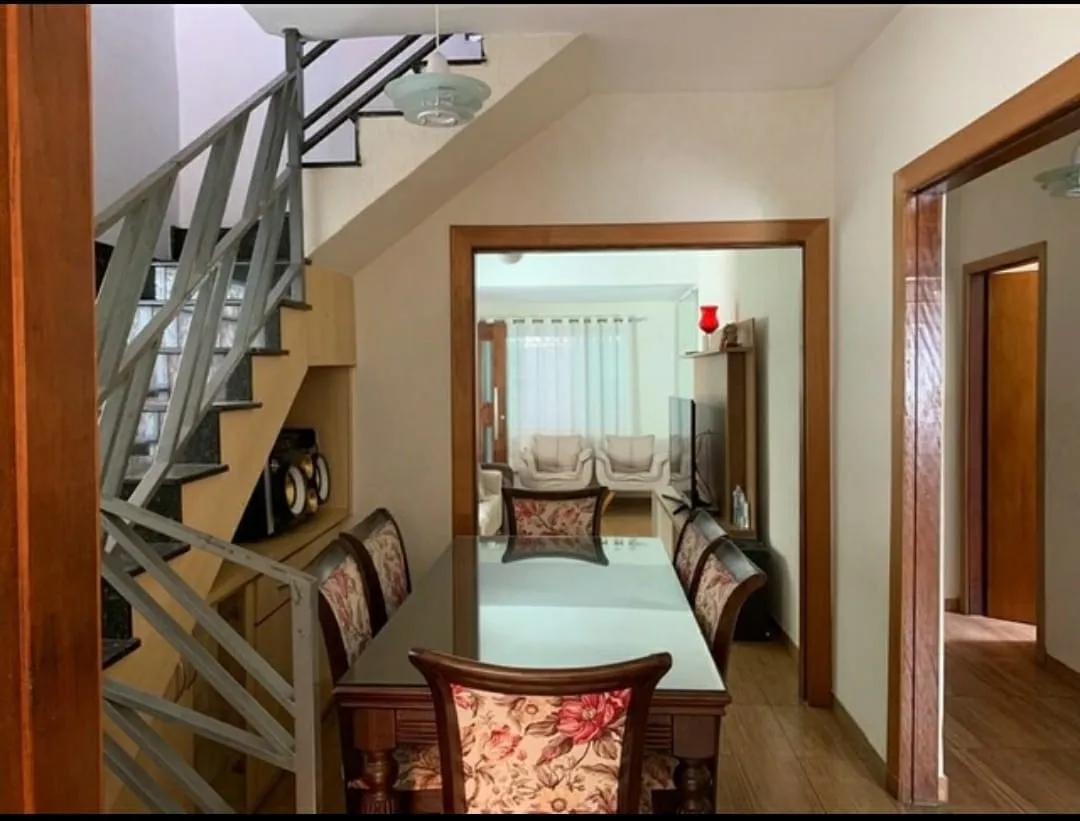 Imagem Casa à venda 3 Quartos, 2 Suites, 2 Vagas, 300M², Parque Santo Antônio, Taubaté - SP