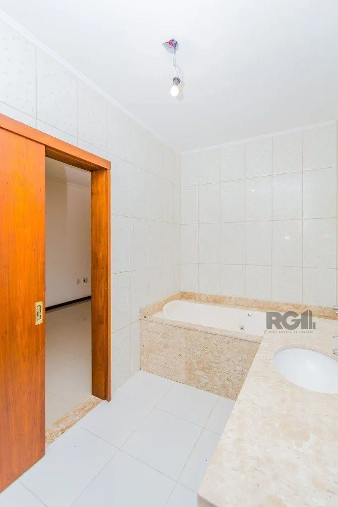 Imagem Casa 320m², 3 dormitórios, 3 vagas no bairro Jardim Itu