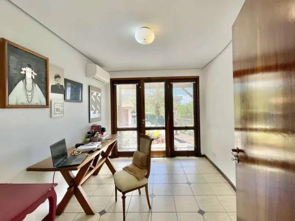 Imagem Cond Pq das Artes - 4d/2sts, casa de esquina, semi-térrea, gourmet, vista!