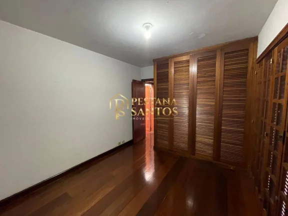 Imagem Oportunidade Única: Casa Espaçosa no Coração da Barra da Tijuca Arouca