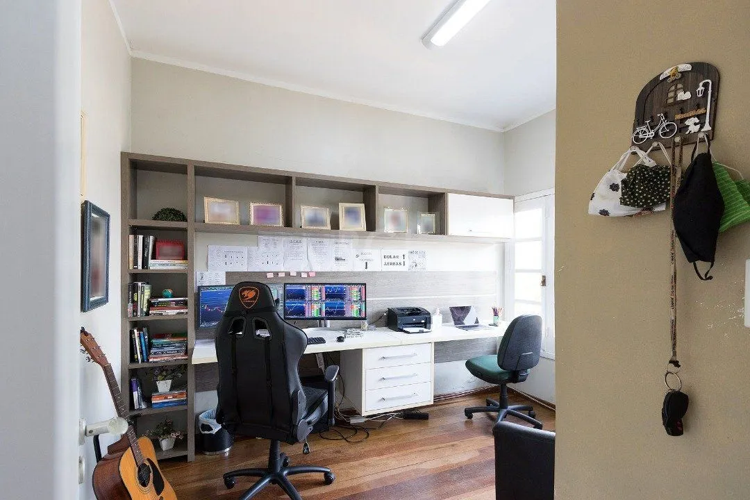 Imagem Casa Condominio para Venda - 297.63m², 4 dormitórios, sendo 1 suites, 2 vagas - Espirito Santo