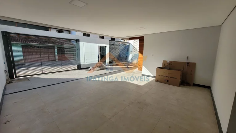 Imagem Casa duplex no bairro Tiradentes em Ipatinga