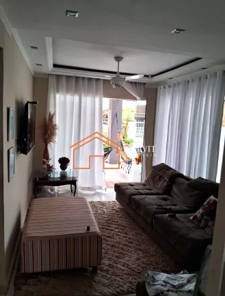 Imagem Casa à venda em Joinville-SC, Morro do Meio: 3 quartos, 1 suíte, 1 sala, 2 banheiros, 1 vaga, 150m². Venha conferir!