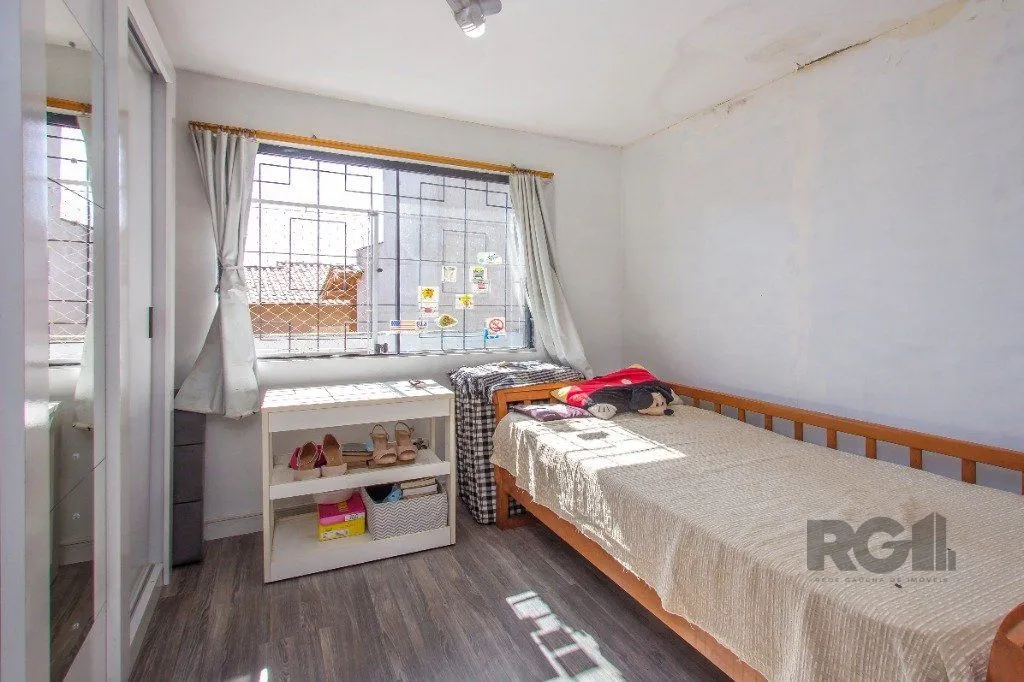 Imagem Casa em condomínio de 177m², 3 dormitórios, 1 vaga no bairro Ipanema