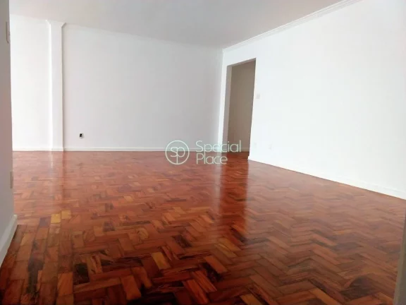 Imagem Lindo Apartamento com 120m² em Pinheiros Living amplo para dois ambientes com janelas piso ao teto,...