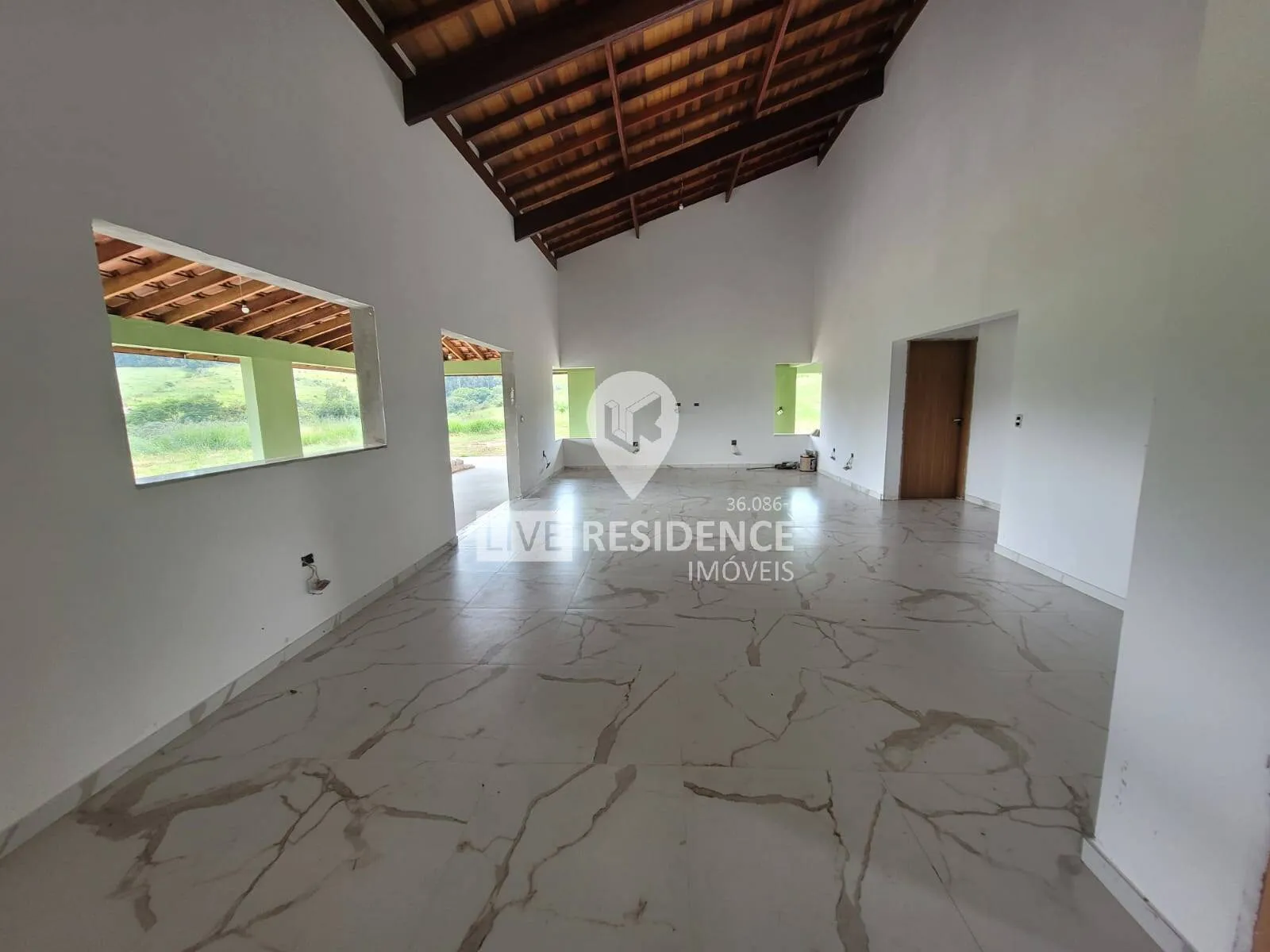 Imagem Lindo Sítio de 29.000 m² a venda em Itatiba com vista panorâmica