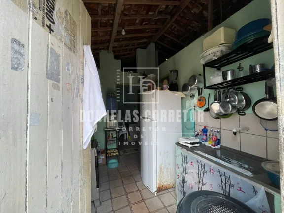 Imagem TERRENO COM 2 CASAS, 2 QUARTOS, 1 WC, ÁREA DE SERVIÇO E QUINTAL