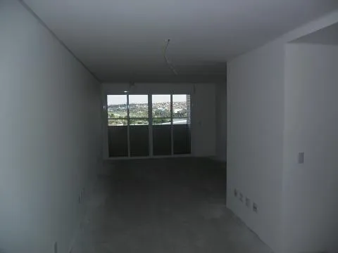 Imagem VENDA DE SALA COMERCIAL NO EDIFÍCIO OFFICE PREMIUM, EM INDAIATUBA/SP, 40m² com toilette e 02 vagas de garagem, em edifício conceituado. CONSULTE-NOS.