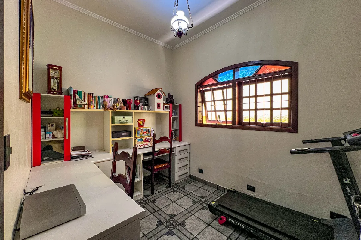 Imagem Casa para venda em Centro Alto com 4 quartos, sendo 1 suíte, 285m2