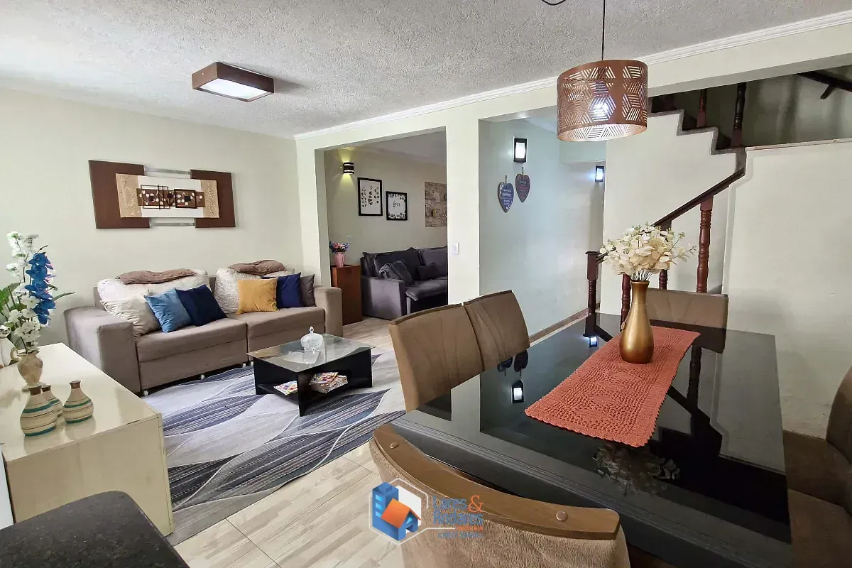 Imagem Sobrado para venda em Jaçanã com 4 quartos, sendo 1 suíte, 142m²