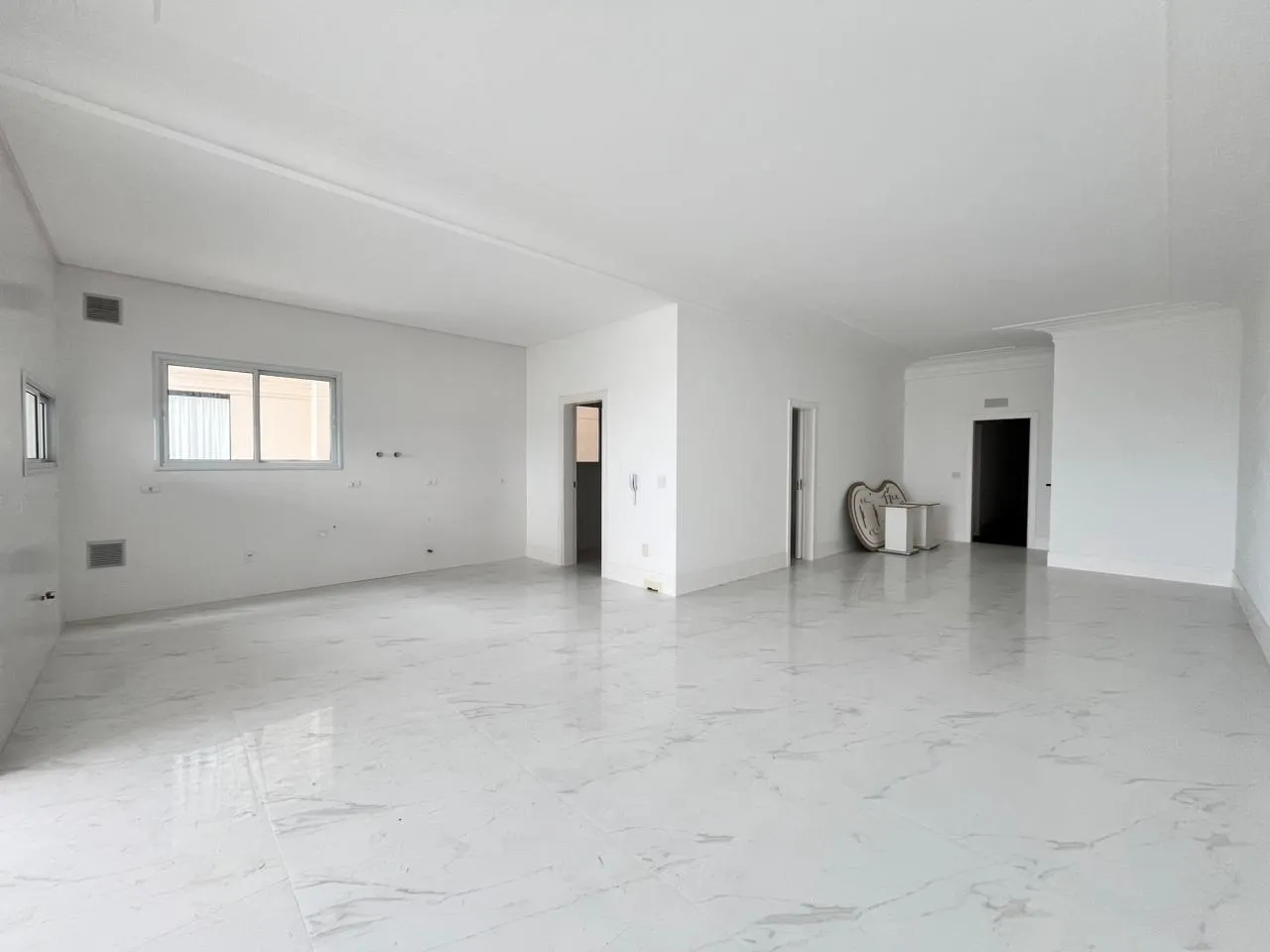 Imagem Apartamento com vista para o mar à venda com 217m2 por R$ 7.800.000,00
