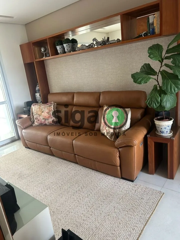 Imagem Apartamento á Venda com 200 m2, 4 dormitórios e 3 vagas, no Panamby