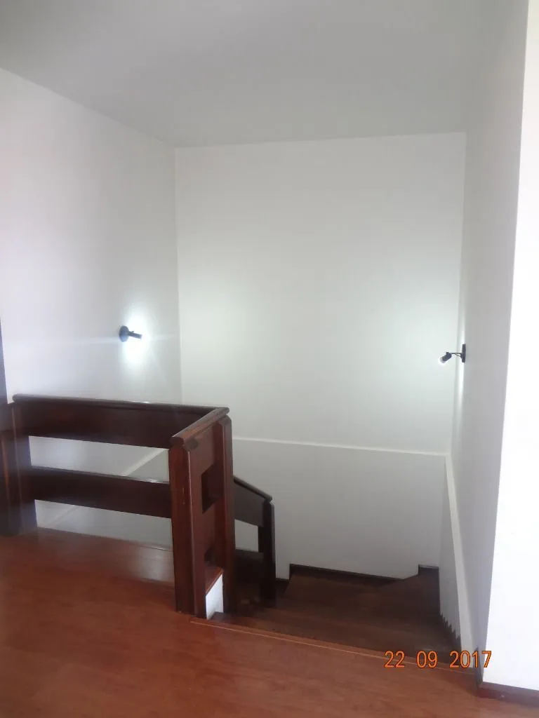 Imagem Casa para Venda - 365m², 4 dormitórios, sendo 2 suites, 6 vagas - Nonoai