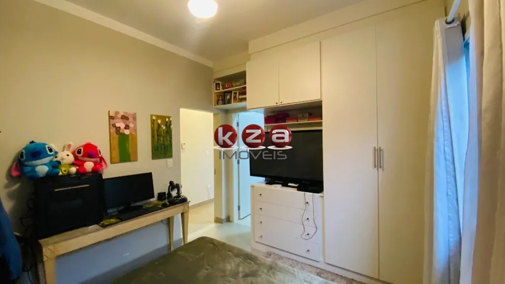 Imagem Imperdível residência à venda em Valinhos-SP, bairro Chácaras Silvania: 3 quartos, 3 suítes, 2 salas, 4 banheiros, 2 vagas, 220m².