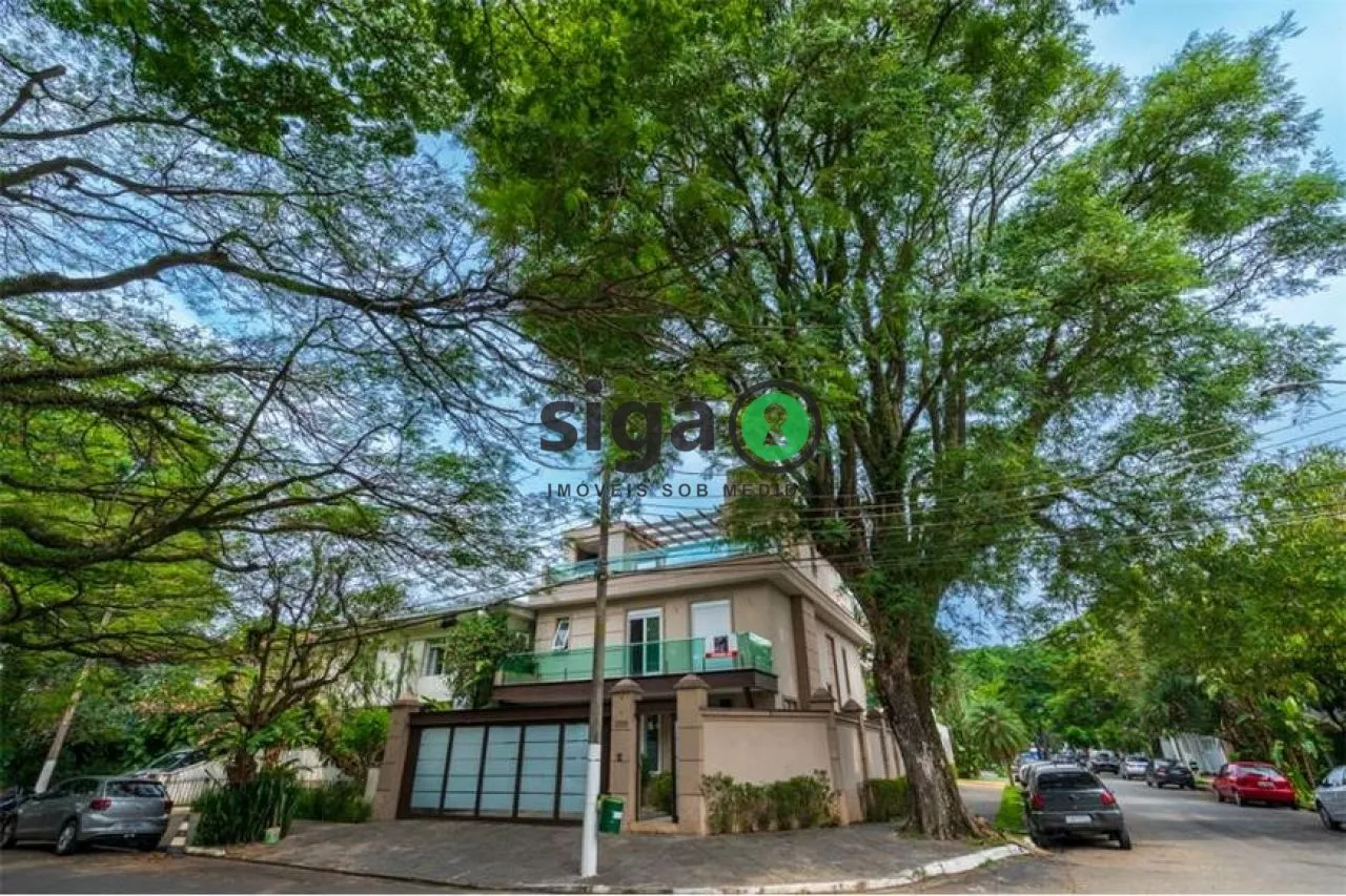 Imagem Linda casa nos Jardins à venda de 724m2 área construída, 4 suítes 3 vagas de garagem