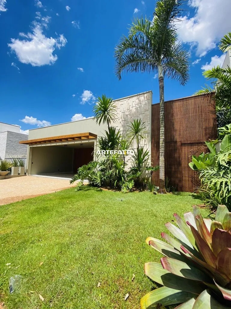 Foto do imóvel Casa à venda em Franca, Villa São Vicente, com 3 quartos, 238m2 em Rua Maria Parizotti Peliciari