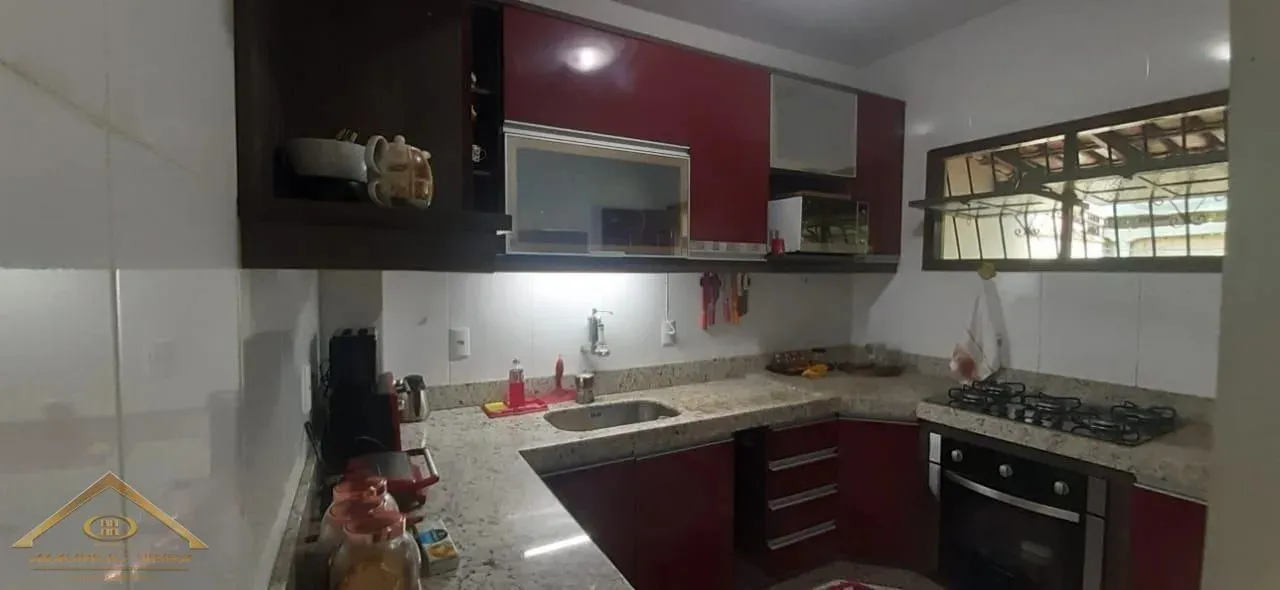 Imagem Casa em Condomínio para Venda em Cabo Frio / RJ no bairro Palmeiras