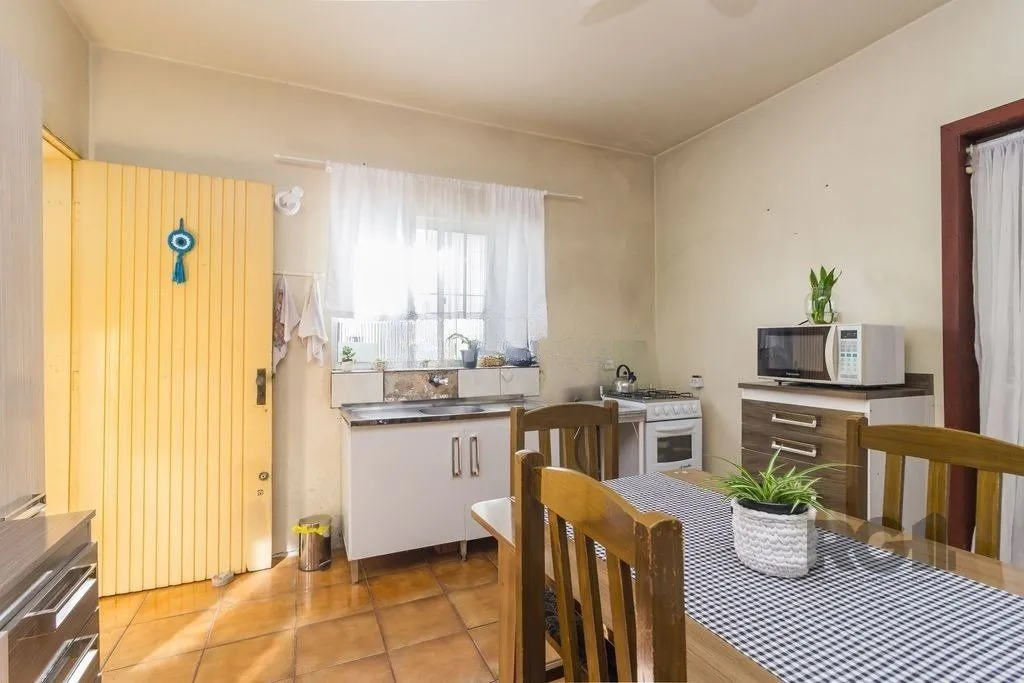 Imagem Casa de 3 dormitórios, bairro Sarandi