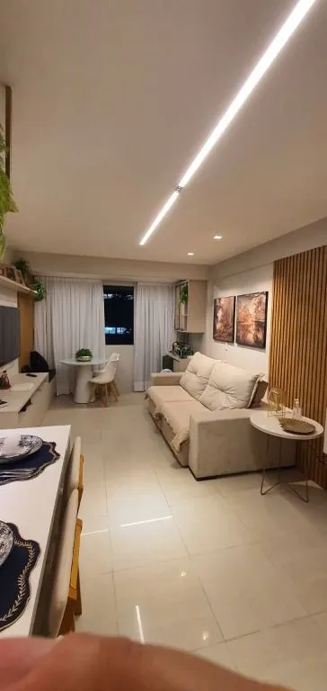 Imagem Apartamento de 78 m² em Intermares, porteira fechada, 2 suítes, piscina e localização privilegiada, perto de tudo e a poucos minutos do mar.