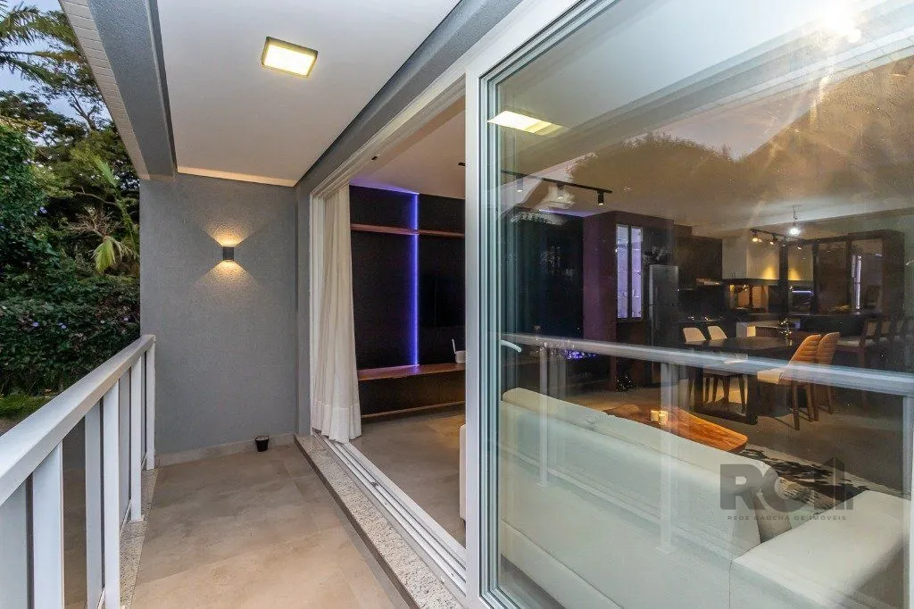 Imagem Apartamento DUPLEX no bairro Chácara das Pedras de 2 dormitórios e 2 vagas