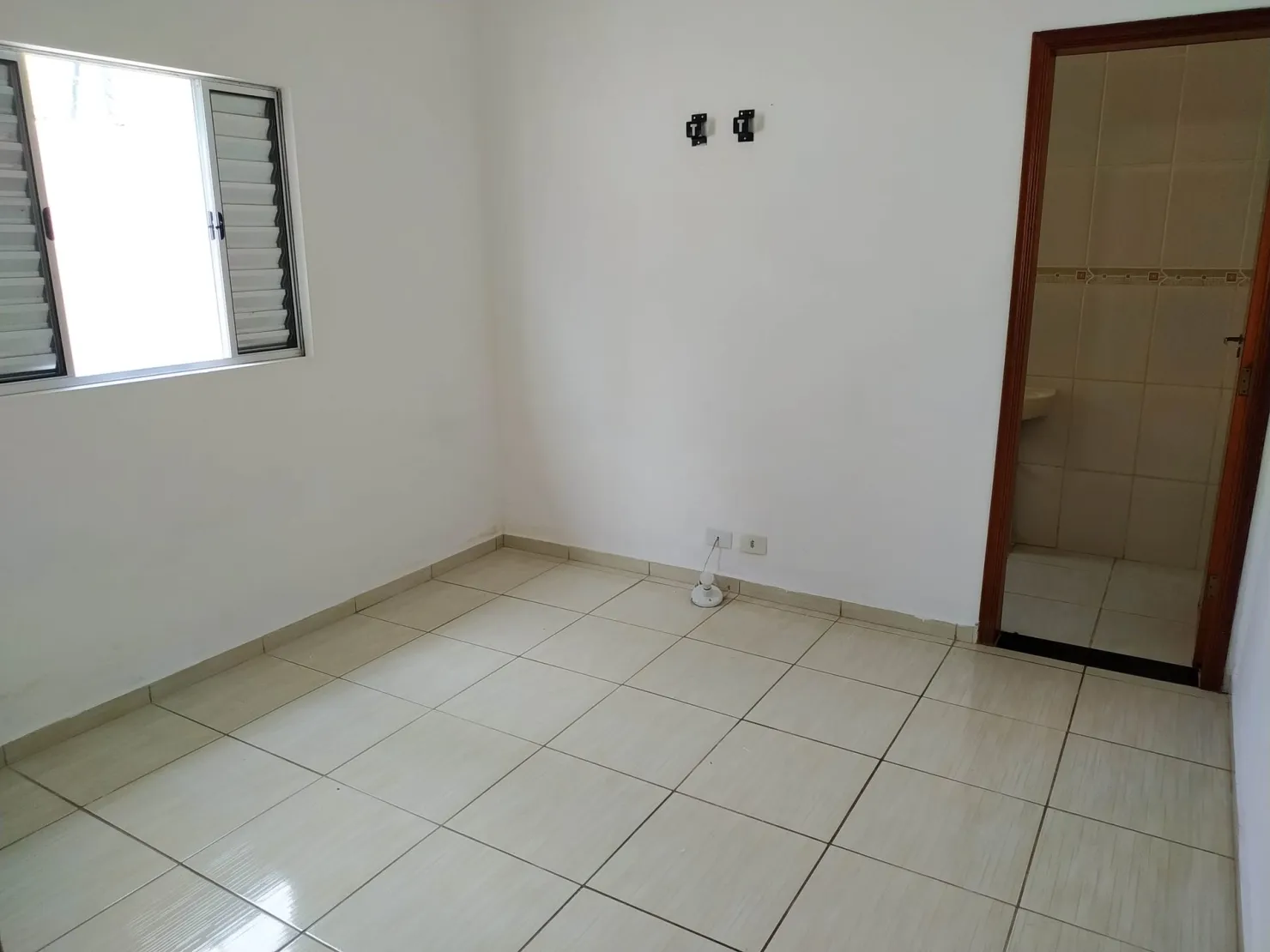 Imagem Casa à venda 2 Quartos, 1 Suite, 2 Vagas, 125M², Residencial e Comercial Cidade Morumbi, Pindamonhangaba - SP