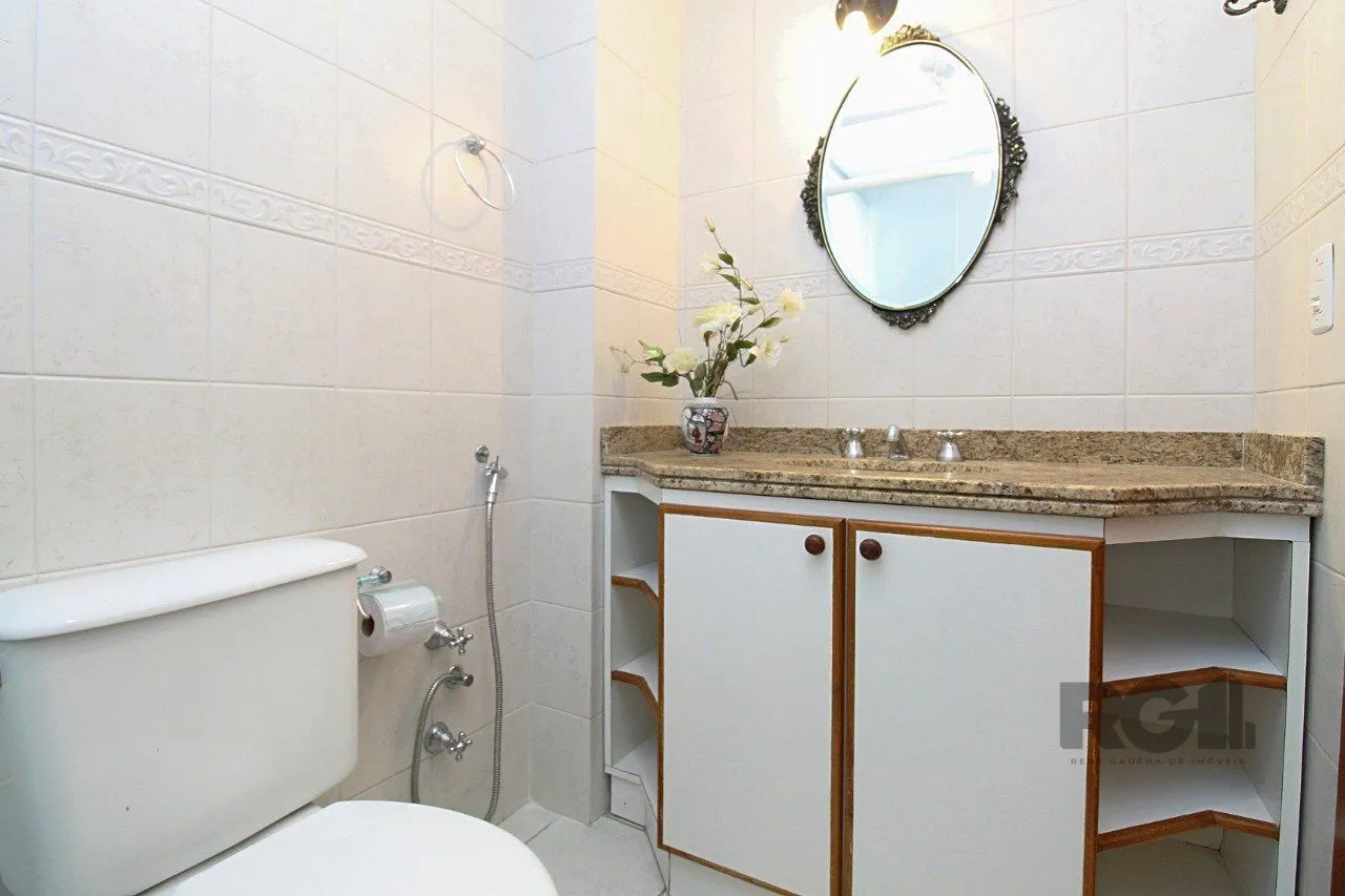 Imagem Apartamento de 3 dormitórios, suíte e 2 vagas de garagem no bairro Petrópolis em Porto Alegre