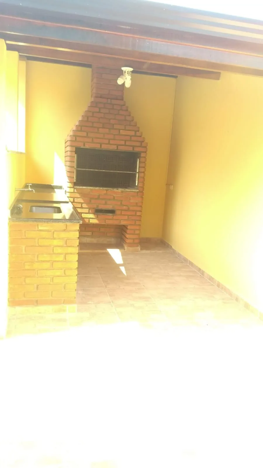 Imagem EXCELENTE IMÓVEL DE 400M² COM SALÃO COMERCIAL!!!