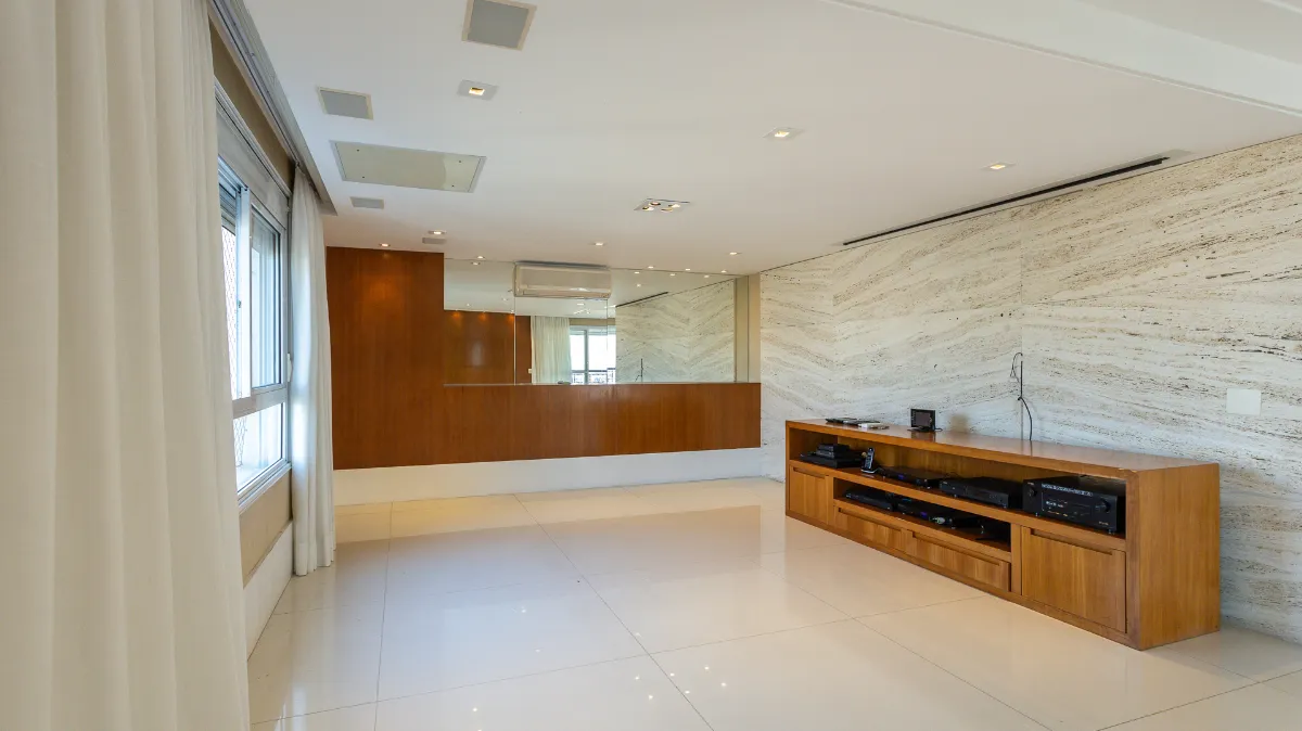 Imagem Apartamento para locação em Pacaembu com 3 quartos, sendo 3 suítes, 330m2
