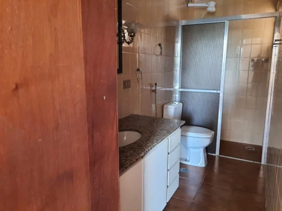 Imagem Ótimo apartamento na região central de Piracicaba com 03 dormitórios com armários, sendo 01 suí...