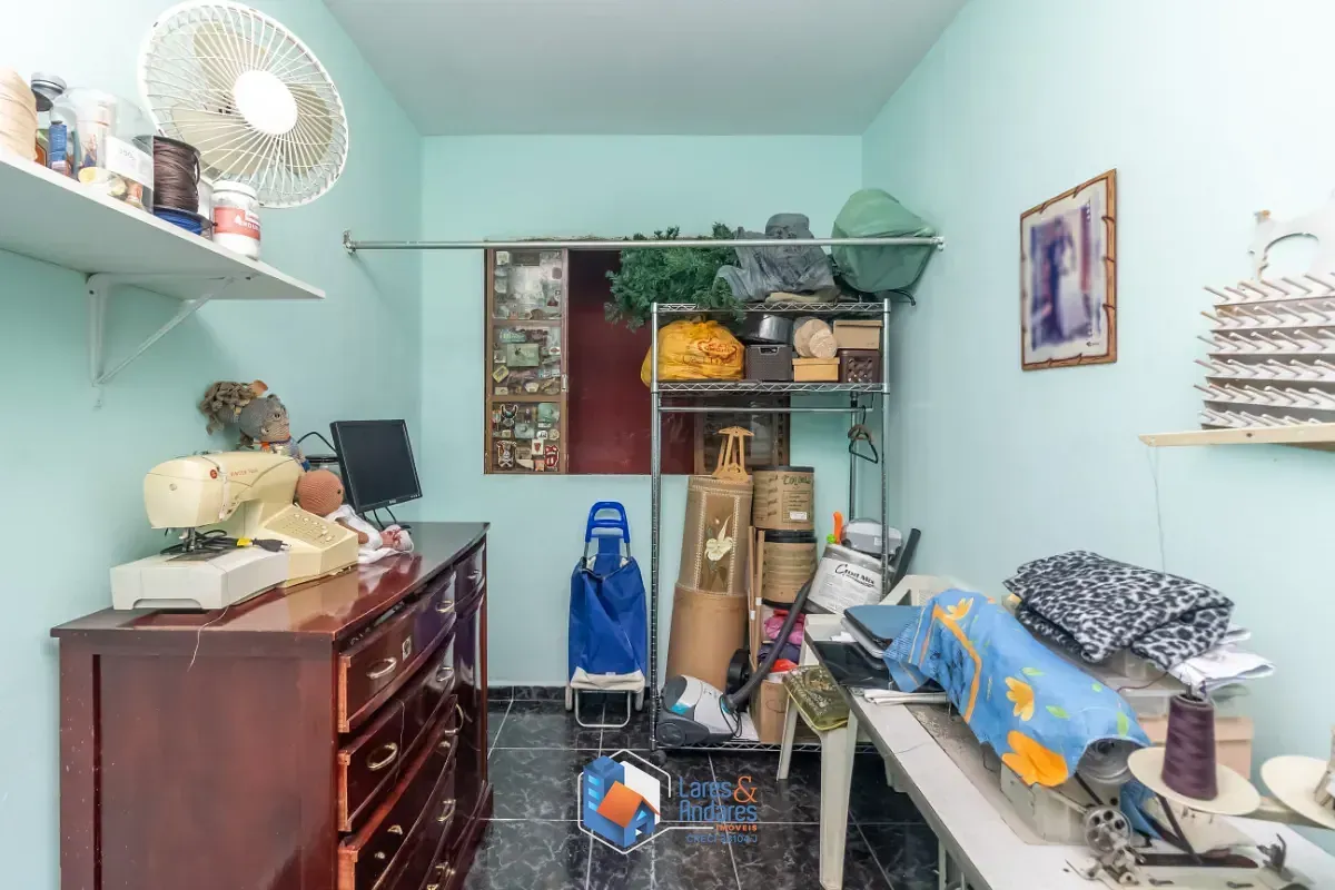 Imagem Sobrado para venda em Vila Itaberaba com 5 quartos, sendo 1 suíte, 220m²