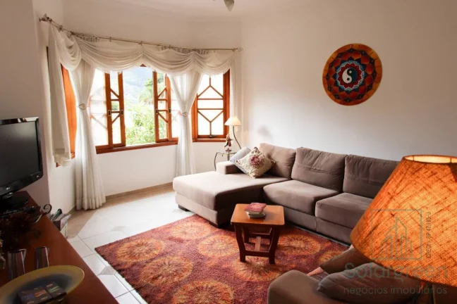 Imagem Casa na Vila Petrópolis com 03 dormitórios suítes à venda