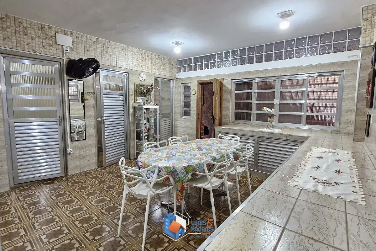 Imagem Sobrado para venda em Bortolândia com 3 quartos, 206m²