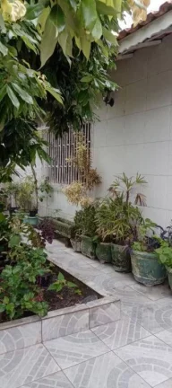 Imagem Casa com 2 dormitórios à venda por R$ 650.000 - Ocian - Praia Grande/SP