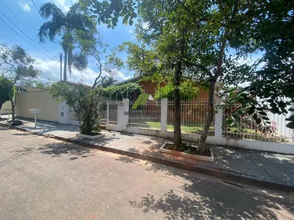 Imagem CASA TÉRREA EM EXCELENTE LOCALIZAÇÃO