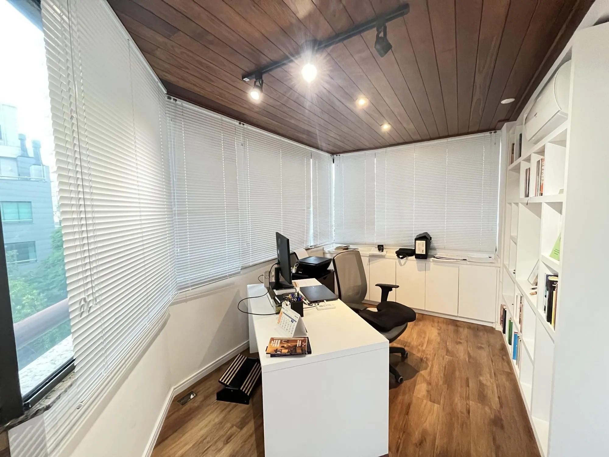 Imagem Apartamento de 3 quartos, 2 suítes, 1 americana e 2 vagas no bairro Farroupilha