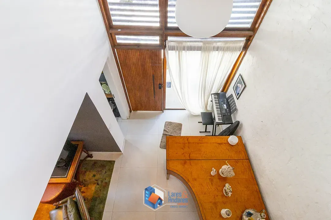 Imagem Casa para venda em Vila Ipojuca com 3 quartos, sendo 3 suítes, 290m²