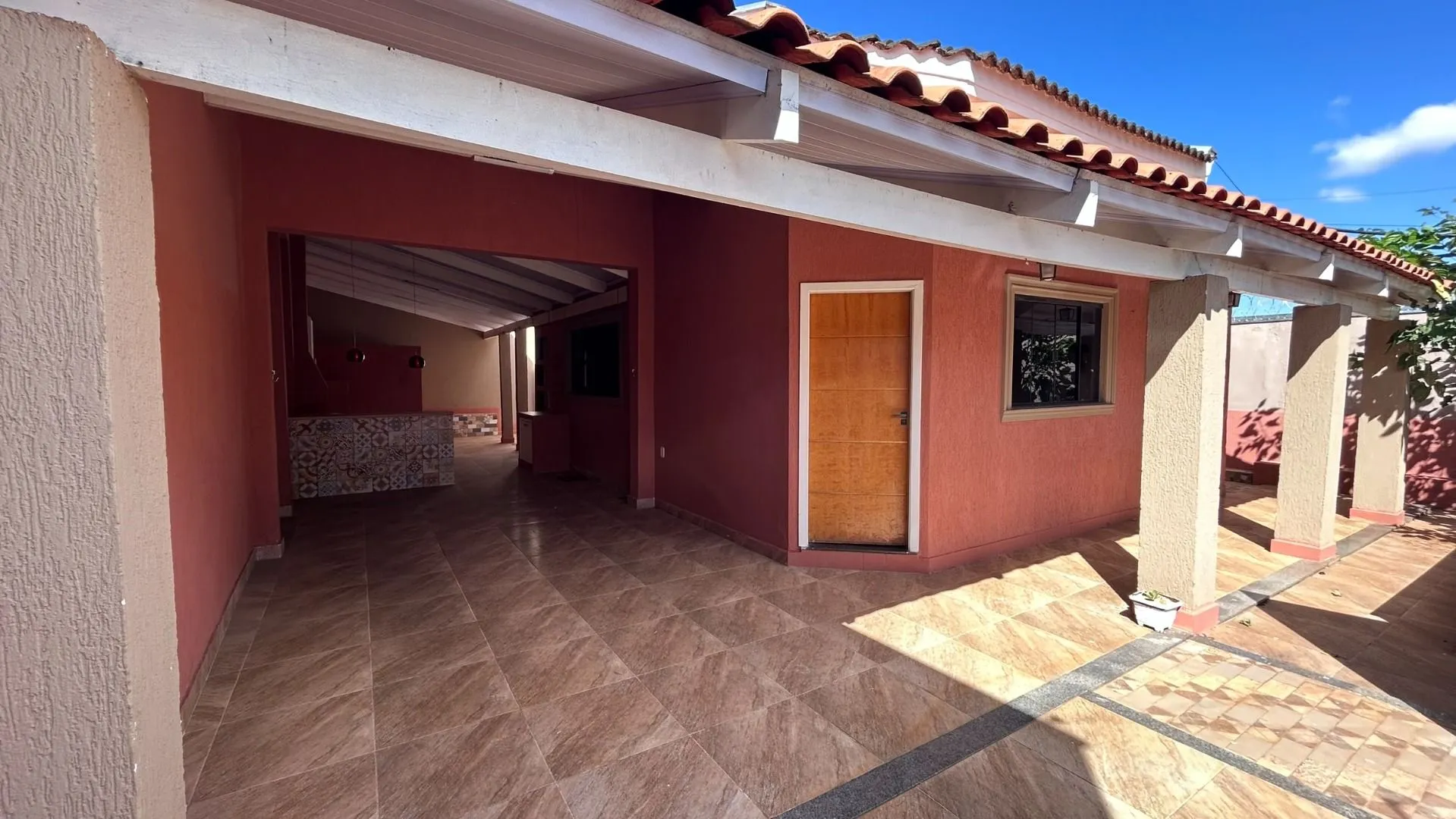 Imagem Casa com 3 dormitórios à venda, 150 m² por R$ 410.000,00 - Nossa Senhora de Fátima - Patos de Minas/MG