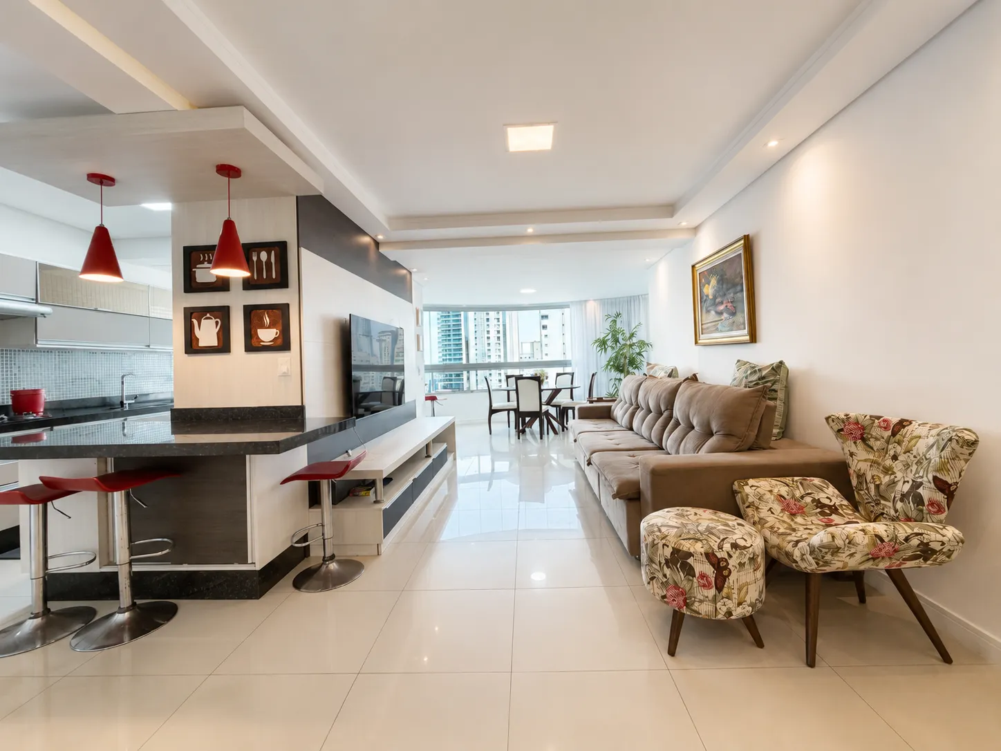 Imagem Apartamento com vista para o mar à venda com 139m2 por R$ 2.600.000,00