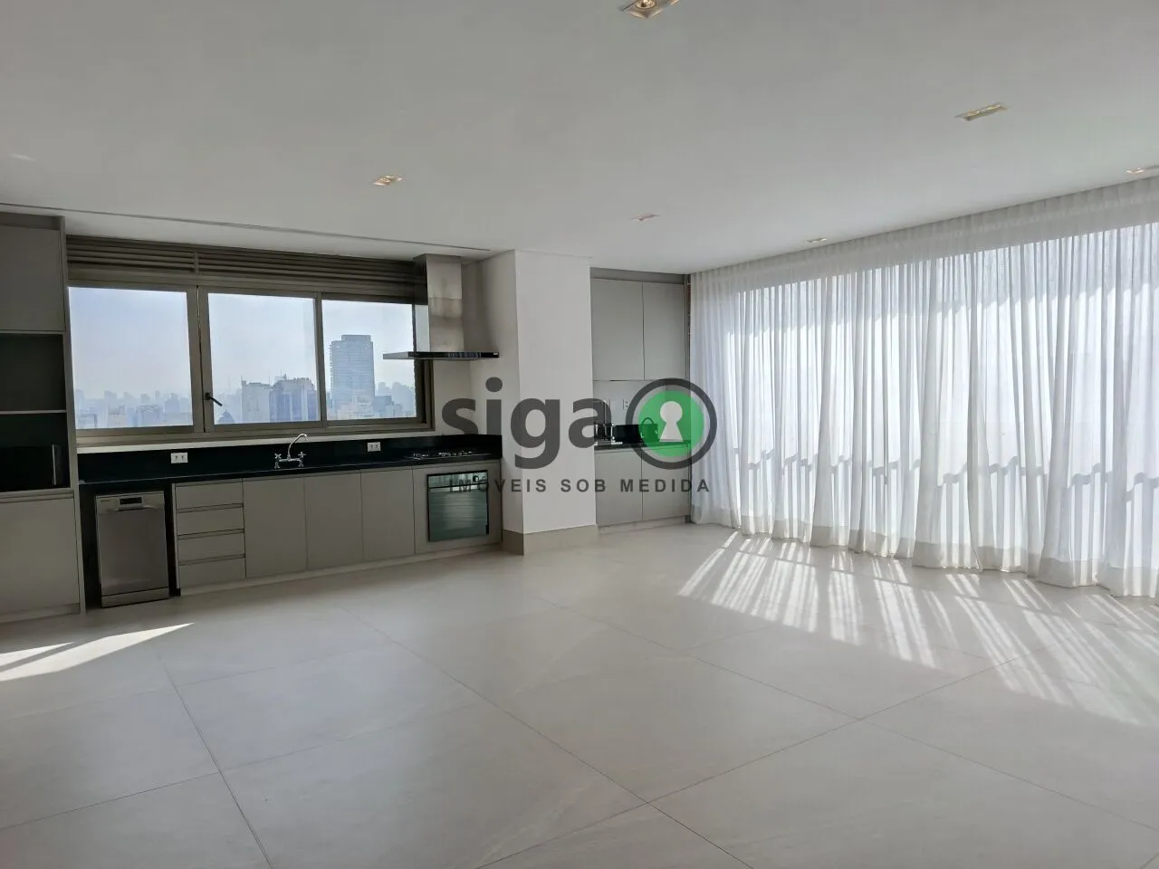 Foto do imóvel Apartamento decorado 135 m² Itaim Bibi