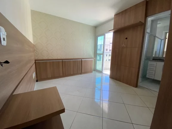 Imagem Belíssimo 3 quartos sendo uma suíte com varanda com vista para o mar em localização privilegiada da Praia do Morro