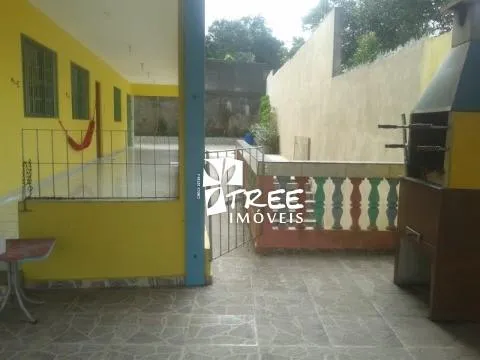 Imagem VENDA DE SOBRADO NO JARDIM REAL, EM ARUJÁ/SP, 540m² com 03 quartos, suíte com hidro, 03 salas, churrasqueira, varanda e 03 vagas. CONSULTE-NOS.