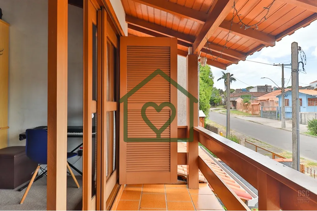 Imagem Apresentamos uma incrível oportunidade de adquirir esta linda casa. Esta propriedade oferece um est...