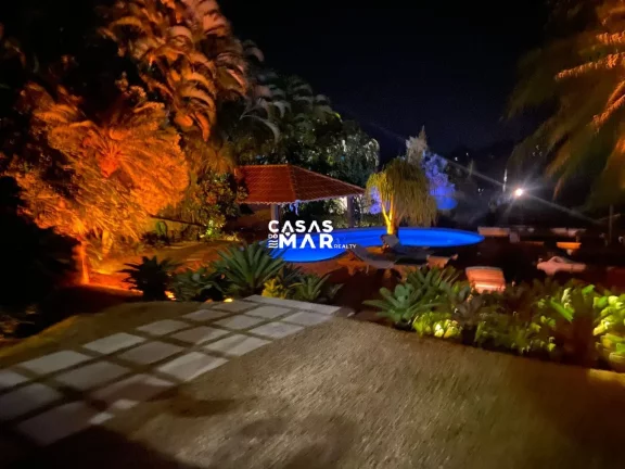 Imagem Casa Frente Mar Tanguá Angra dos Reis-RJ: 5 suítes + dependência, piscina, churrasqueira, píer e mais!