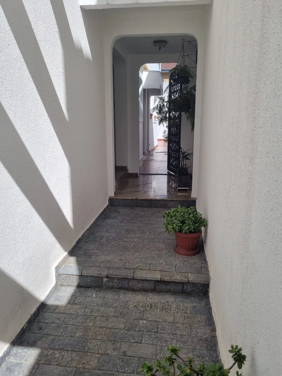 Imagem VENDO BELISSÍMA CASA DE DOIS PAVIMENTOS NO BAIRRO IPIRANGA - SP!