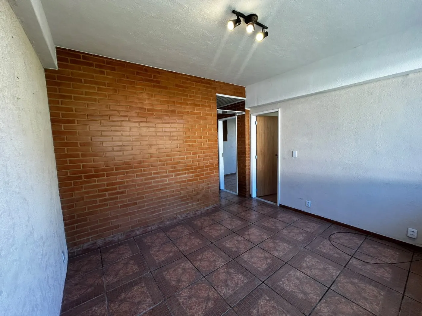 Imagem Apartamento para Venda em Petrópolis / RJ no bairro Quarteirão Brasileiro