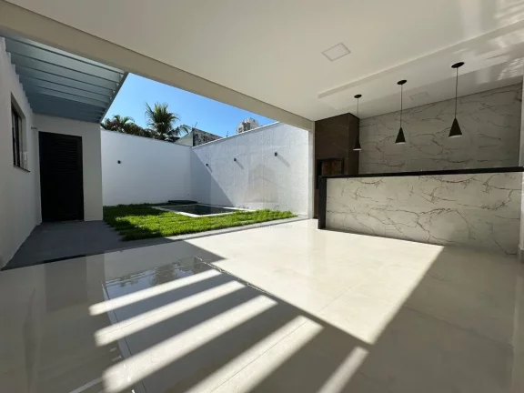 Imagem Imperdível Casa à Venda em Cuiabá-MT, Jardim Califórnia: 3 quartos, 2 suítes, 2 salas, 4 banheiros, 4 vagas - 189,66m².
