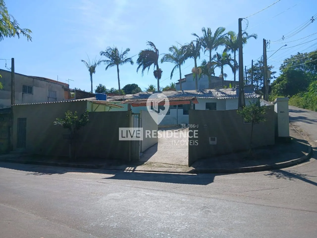 Imagem Casa com duas moradias à venda!