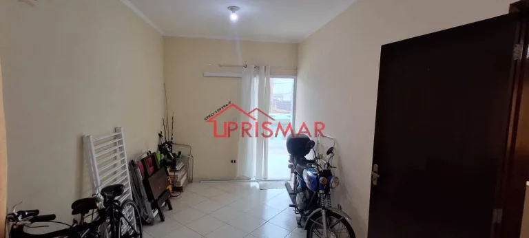 Imagem Ótima Sobreposta alta na vila São Jorge, Santos.
